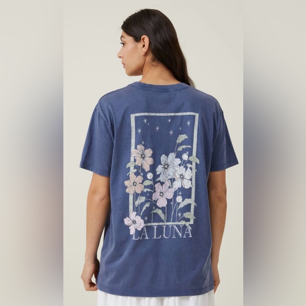 Cotton On THE OVERSIZED GRAPHIC T-SHIRT IN LA LUNA/VINTAGE NAVY BLUE